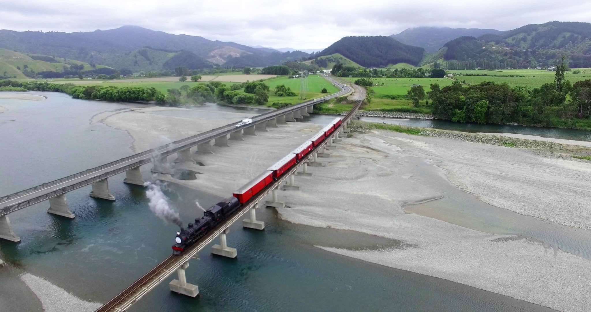 Marlborough Flyer crossing the Wairau River